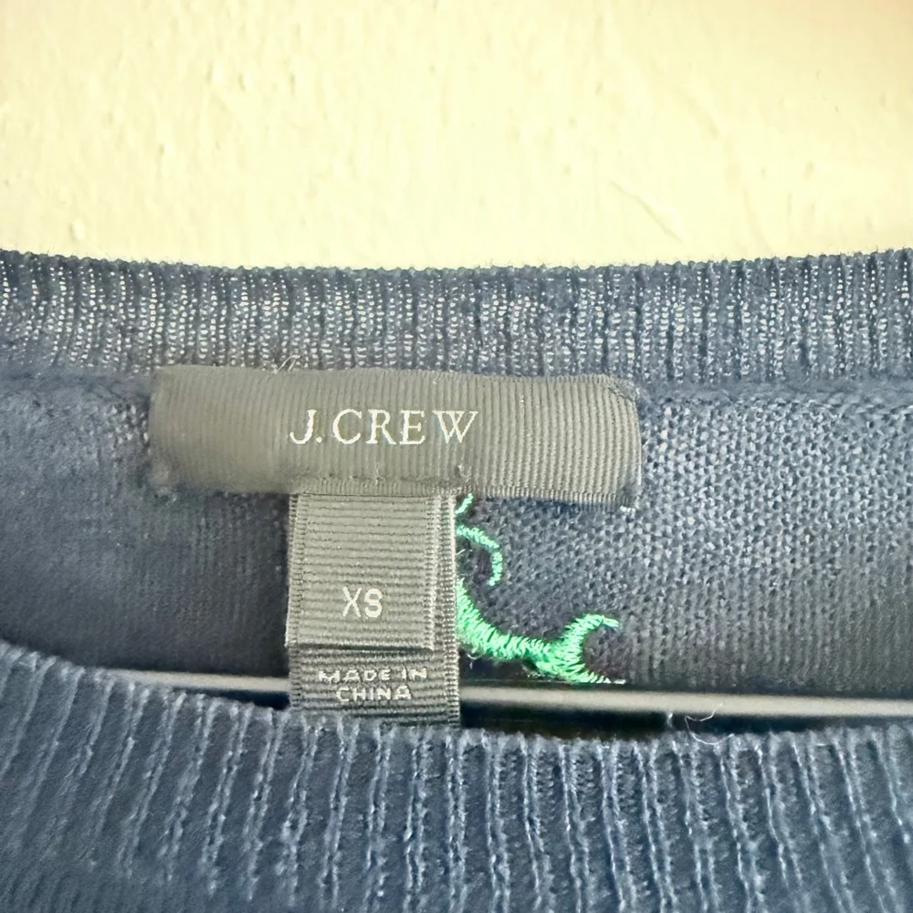 J. Crew Women's Blue/Green Whale Pattern Sweater Size XS